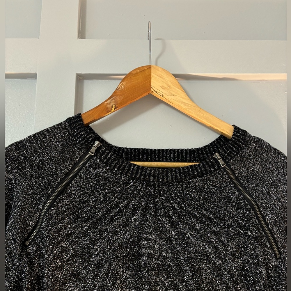 Simon Chang Pop Studio sweater (Silver Metallic and Black) - Picture 3 of 6
